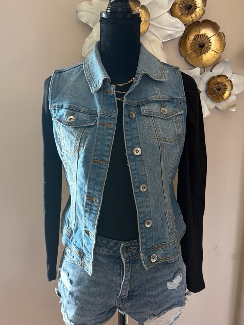 YMI Light Blue Denim Label with Cream Lace Accent
